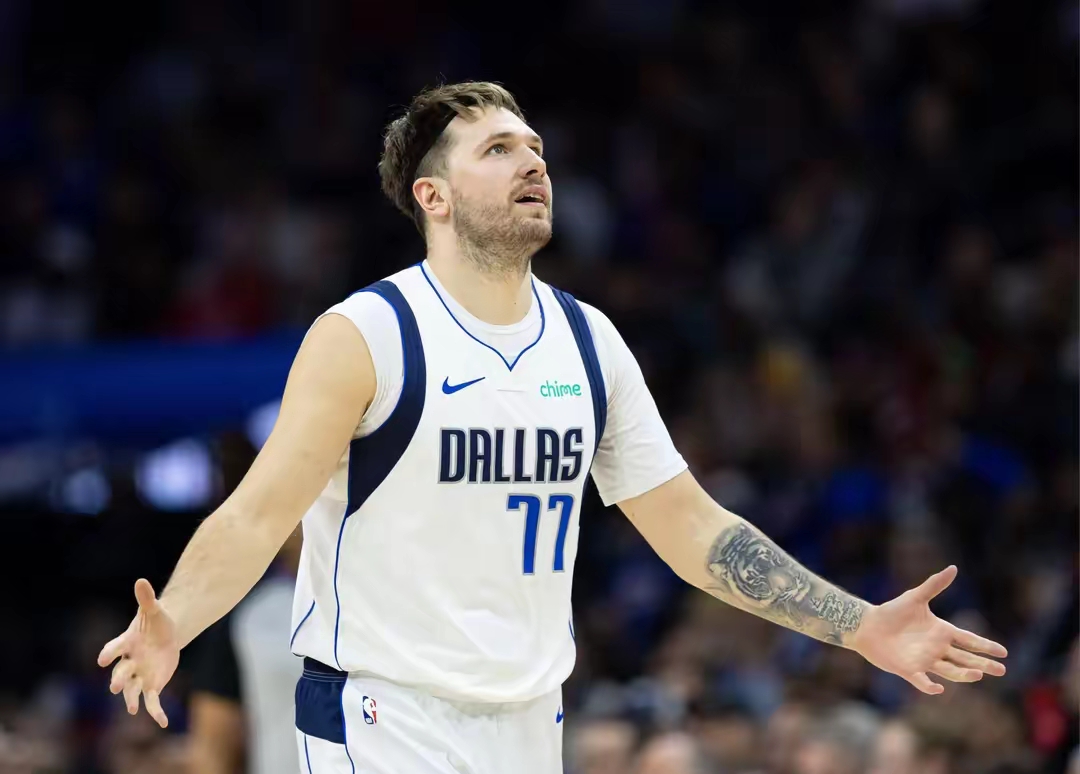 爱游戏2026-76人轻取辽宁队,东契奇高光表现