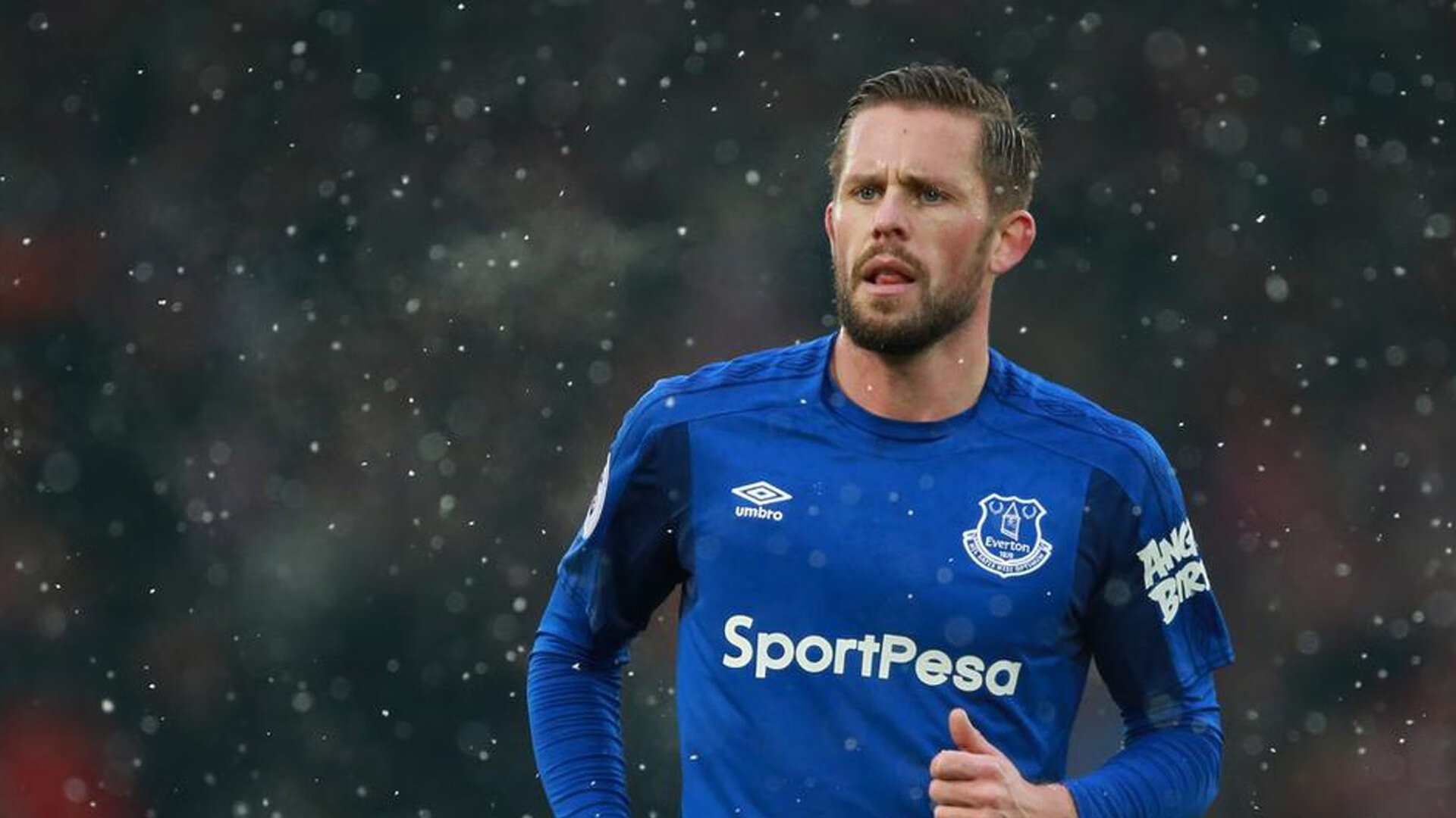 爱游戏官方入口-东决关键战焦点战，当多特蒙德打穿乌拉圭，足球如何成为全球化寓言？